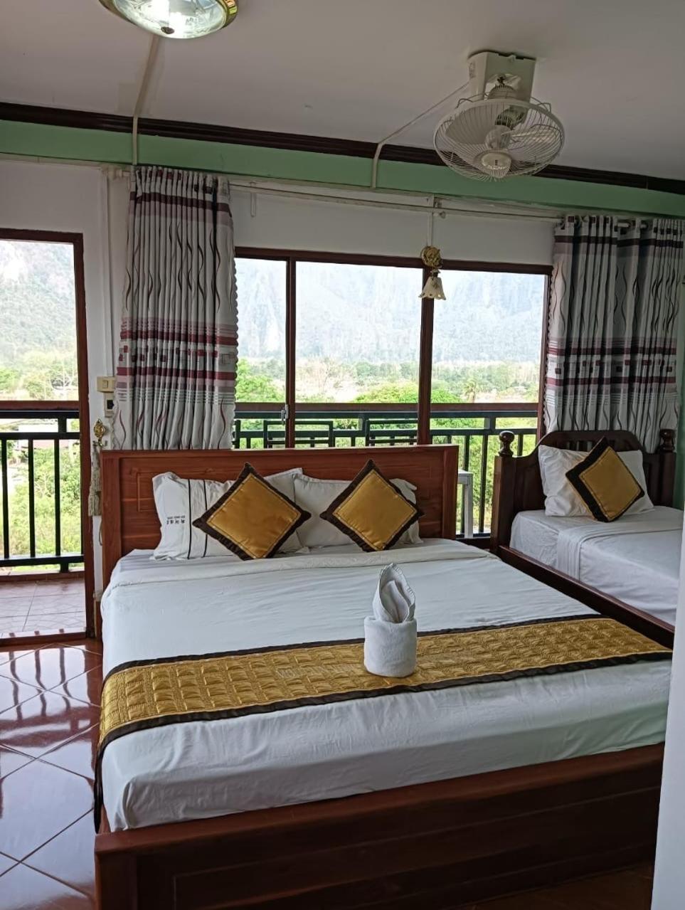 Bountang Riverside Hotel Vang Vieng Exterior photo