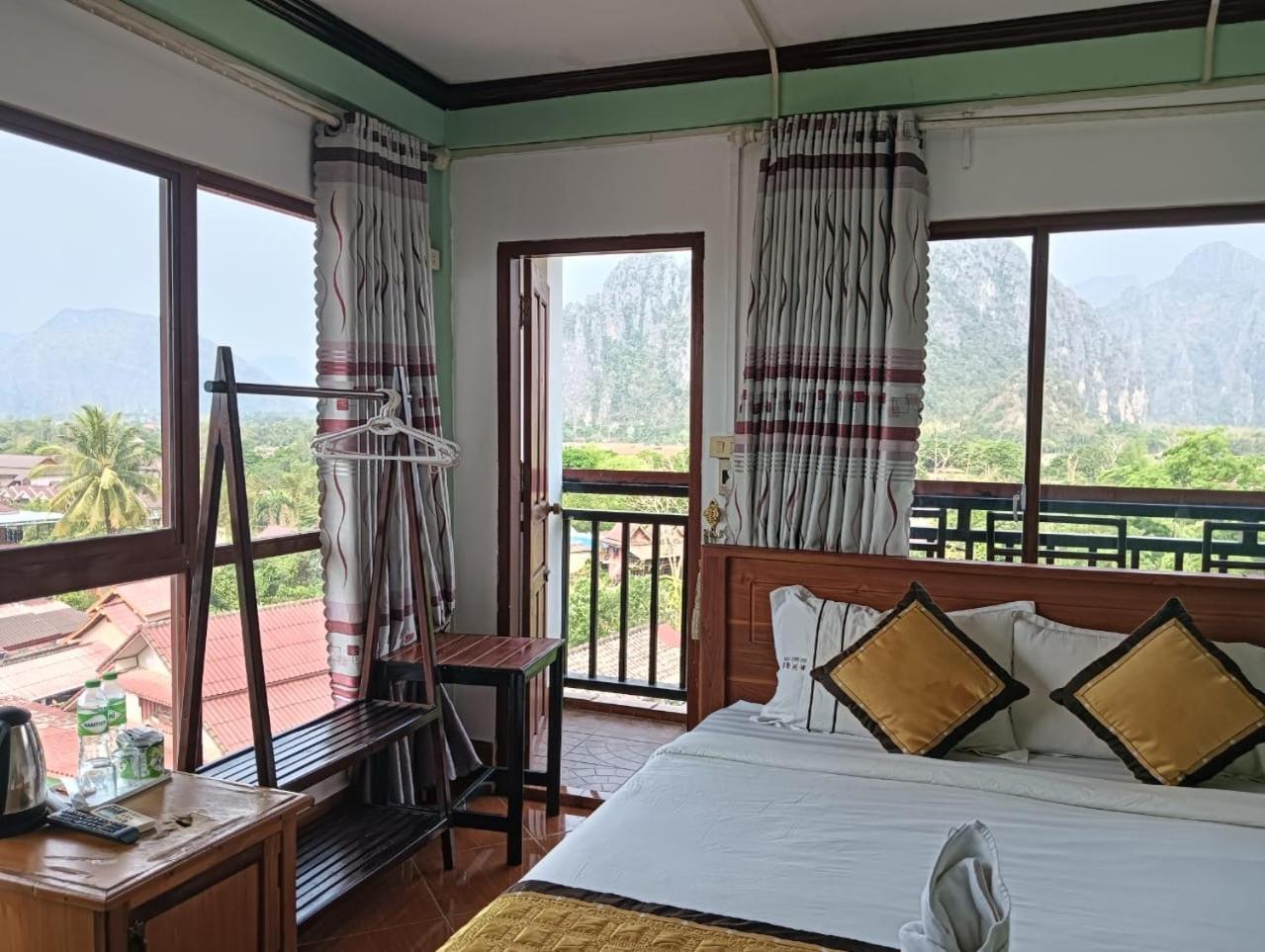 Bountang Riverside Hotel Vang Vieng Exterior photo