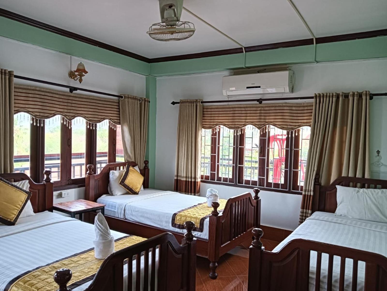 Bountang Riverside Hotel Vang Vieng Exterior photo