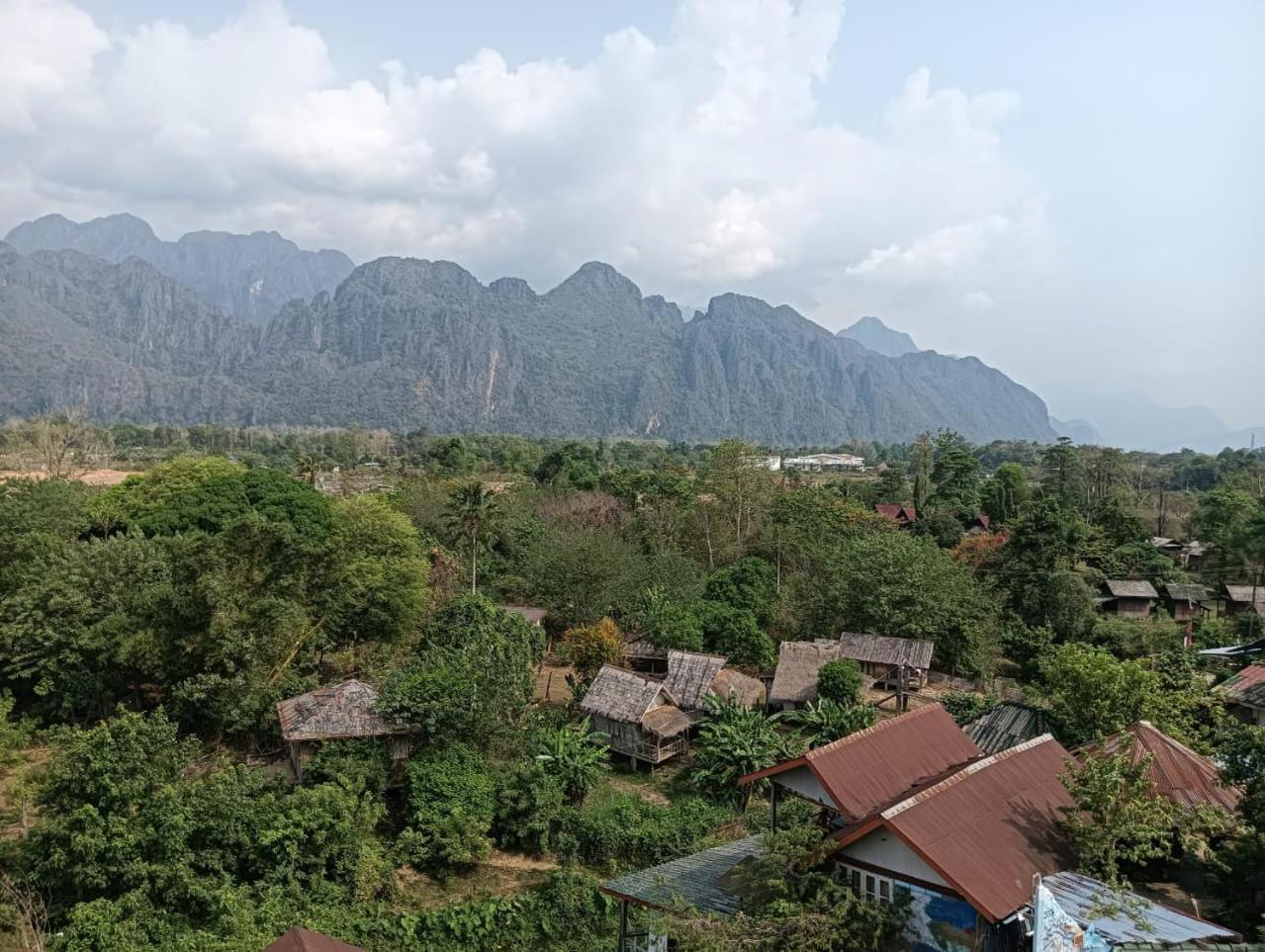 Bountang Riverside Hotel Vang Vieng Exterior photo