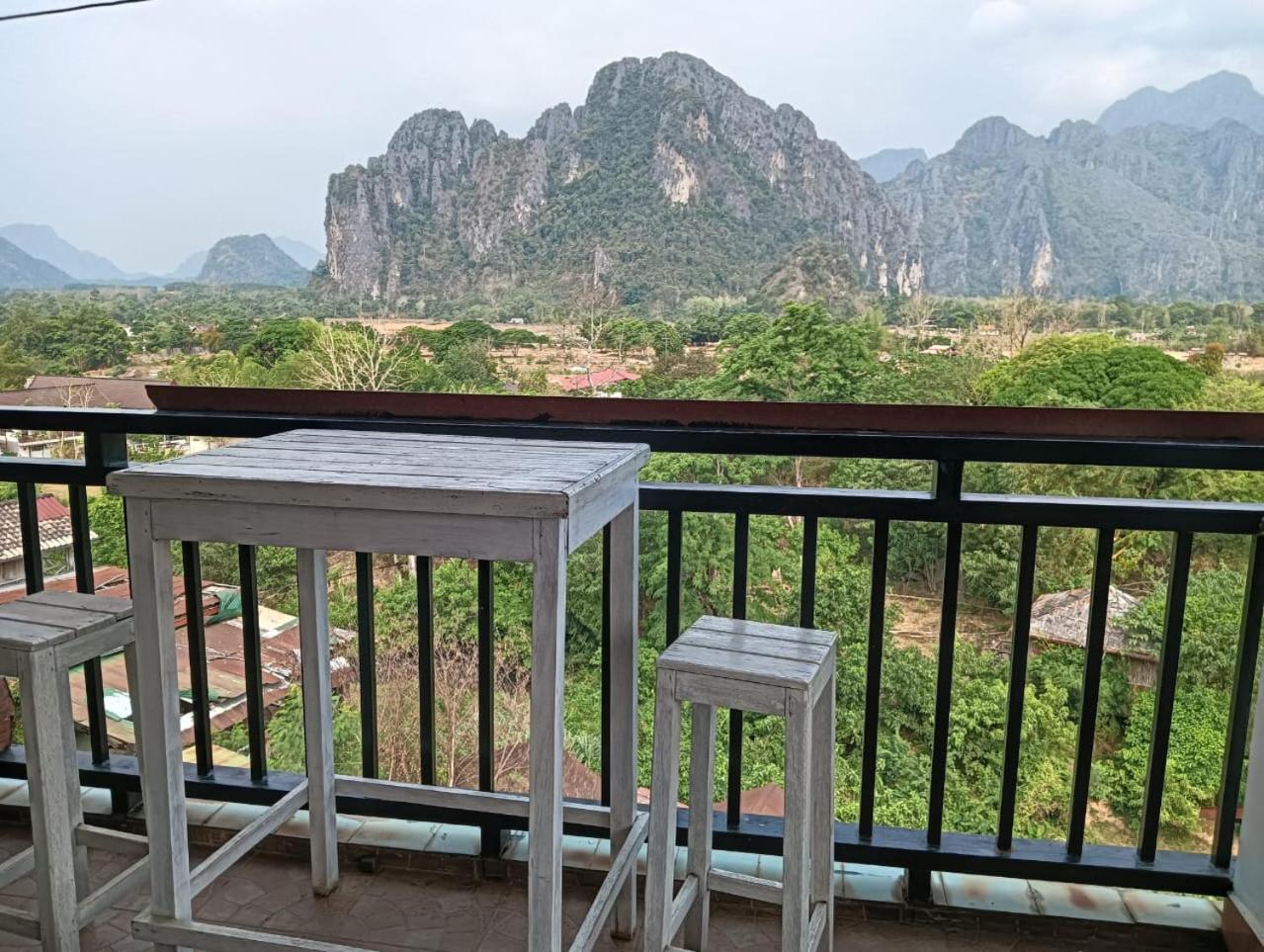 Bountang Riverside Hotel Vang Vieng Exterior photo
