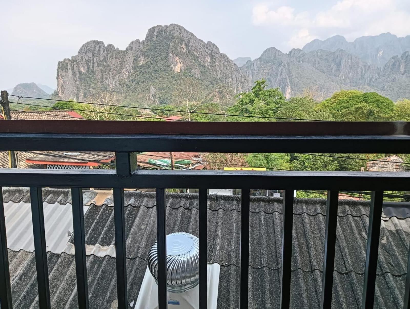 Bountang Riverside Hotel Vang Vieng Exterior photo