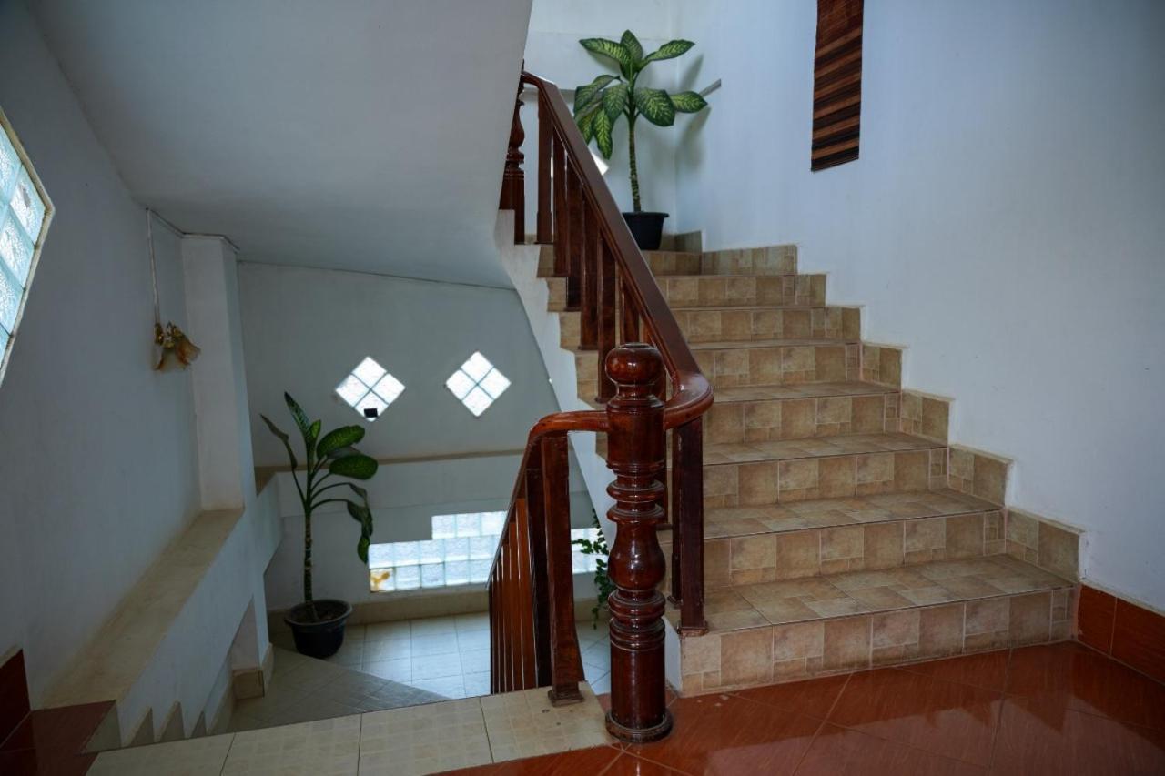 Bountang Riverside Hotel Vang Vieng Exterior photo